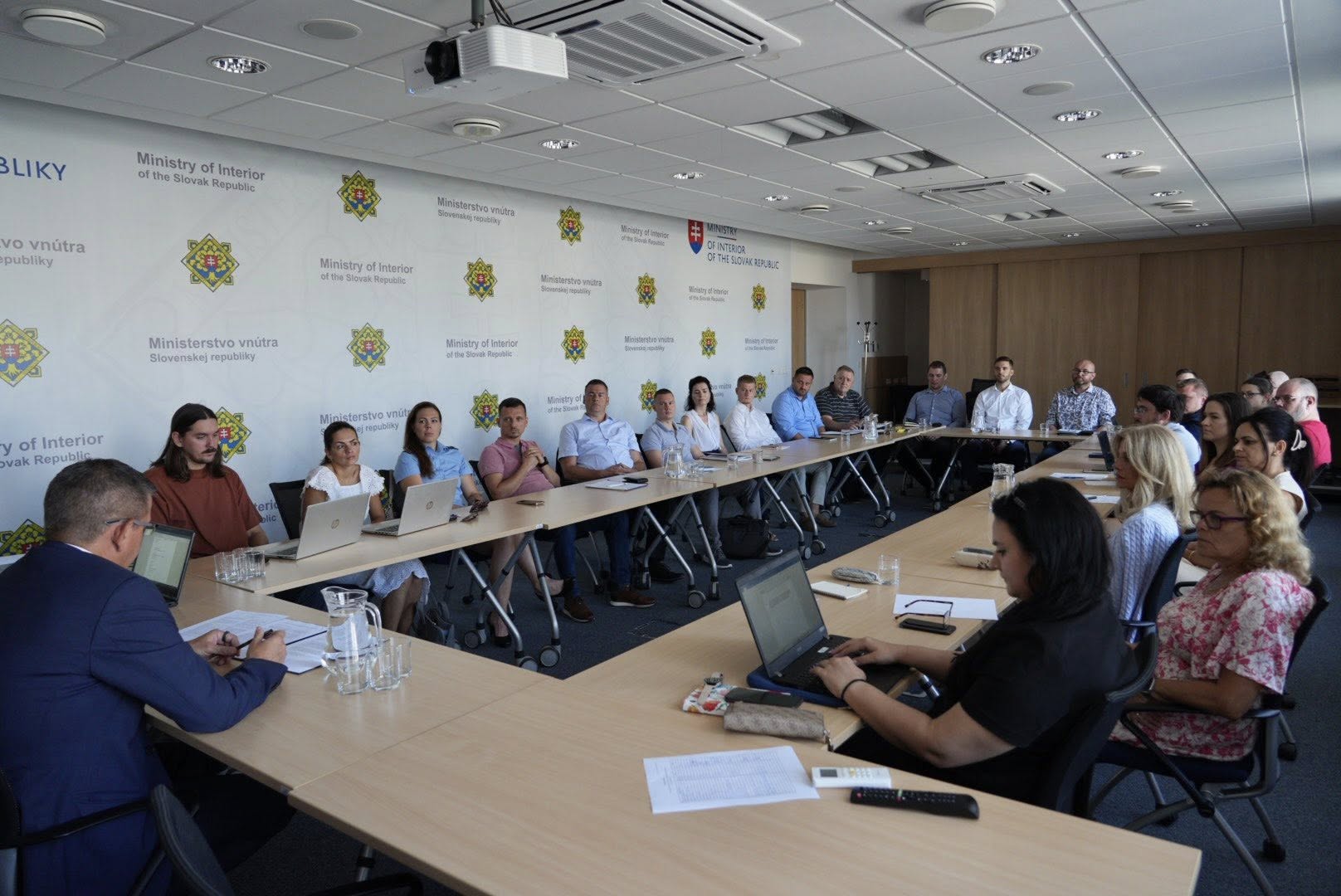 expertna skupina pre umelu inteligenciu